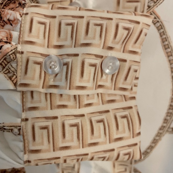 Pretty silky shirt! - Picture 4 of 5